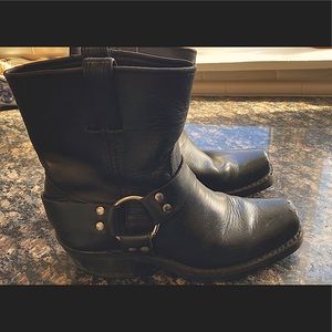 Frye Veronica Harness Short boots